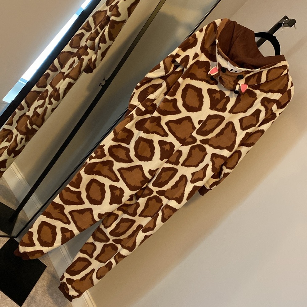 ‼️GIRAFFE‼️ - Picture 2 of 5